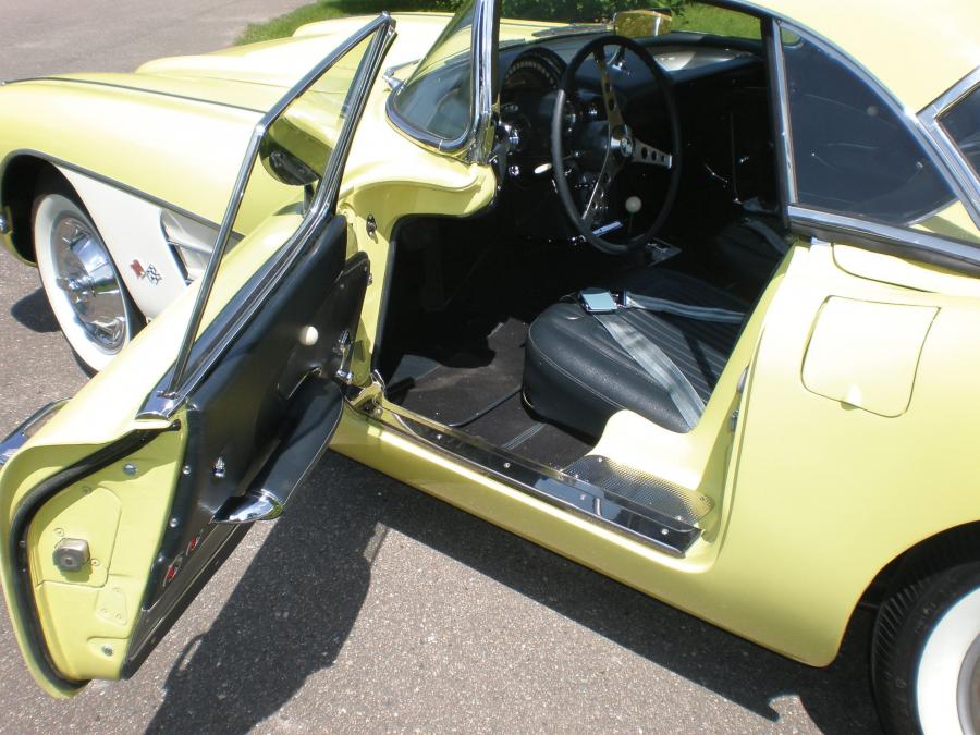  Chevrolet Corvette 1958 года  (фото 27 из 68)